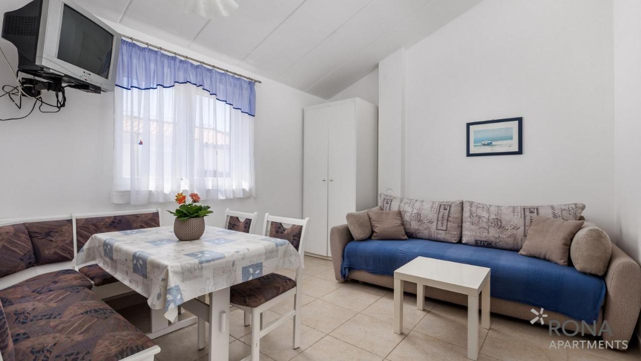 Rona Apartment Zdravko Барбарига Екстериор снимка